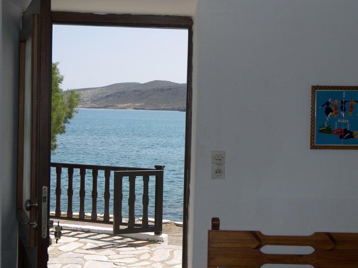 Hiona Cottage Palekastro Exterior photo
